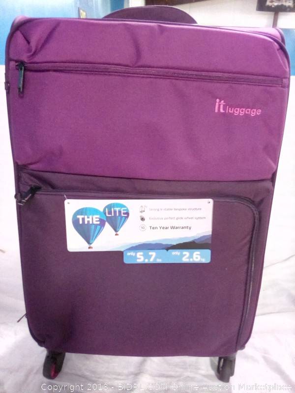 it luggage megalite duo tone