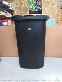 Rubbermaid Spring-Top Lid Trash Can for Home, Kitchen, and Bathroom Garbage, 13 Gallon, Black