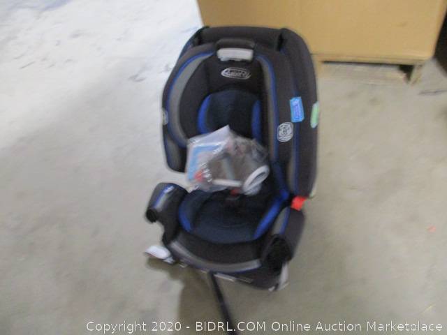 Graco 4ever Dlx 4 In 1 Convertible Car Seat Kendrick Fashion Retails 269 Auction Bidrl Com Online Auction Marketplace