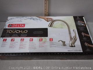 Delta Ashton Stainless 1-handle Deck Mount Pull-down Touch ShieldSpray Kitchen Faucet (online $319) previously installed