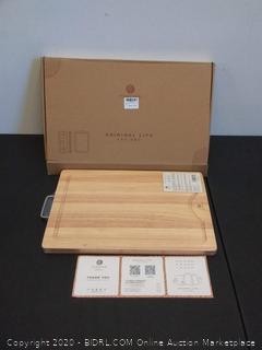 NATURAL Wood Cutting Board Sturdy, Hardwood Chopping Board(15.7x11.8inches) With Juice Groove -100% Solid Wood From Thailand Thicker Boards, Easy Grip Handle.YUSOTAN</p>