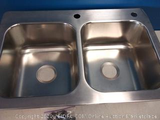 Elkay 33-in x 22-in Stainless Steel Double Equal Bowl Drop-In or Undermount 2-Hole Residential Kitchen Sink (corner slightly dented) online $179