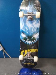 hairunfa 31" x 8" long skateboard with protection pads (small rip in grip tape and small crack in bottom of the deck)