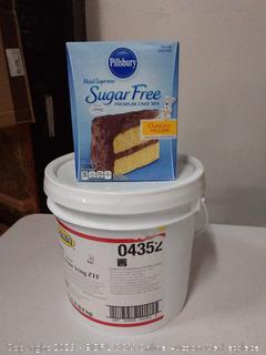 Allen Greene artificially colored buttercream icing ztf with added Pillsbury sugar free cake mix yellow