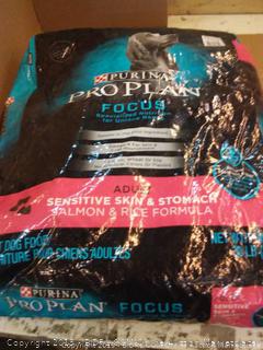Purina Pro Plan Sensitive Stomach Dry Dog Food, FOCUS Sensitive Skin & Stomach Salmon & Rice Formula - 30 lb. Bag