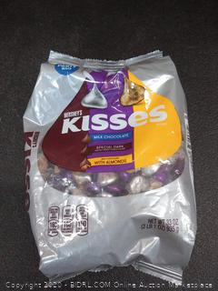 HERSHEY'S KISSES Valentines Day assorted chocolate variety mix, Milk Chocolate, SPECIAL DARK Chocolate, Chocolate with Almonds, Party Bag, 33 Ounces