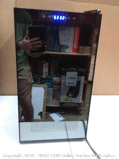 Innovations 18 bottle wine cellar Dual Zone IVFWCT181DB( powers on)( inside window cracked works great!)